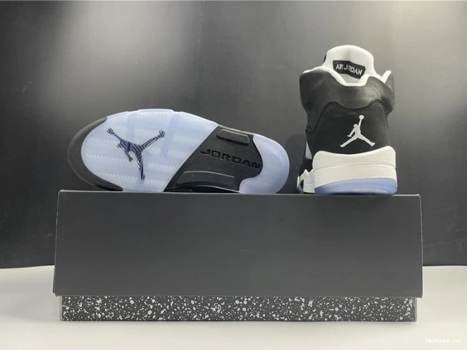 Jordan CT4838-011 5 “Oreo” Air 1127